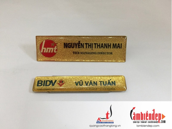 Thẻ tên nhân viên